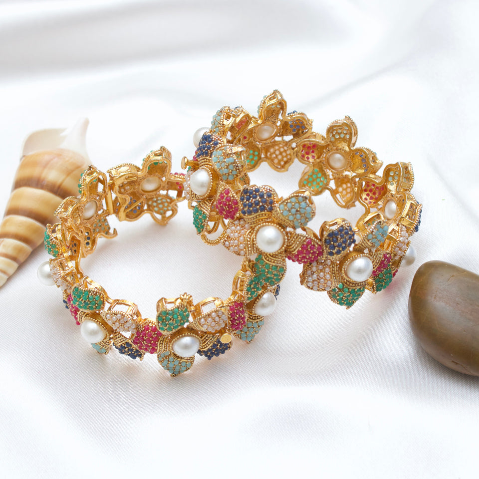 Pearl Naurattan Bangle