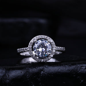 PLATINUM ROUND DIAMOND RING