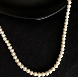 White Pearl Necklace